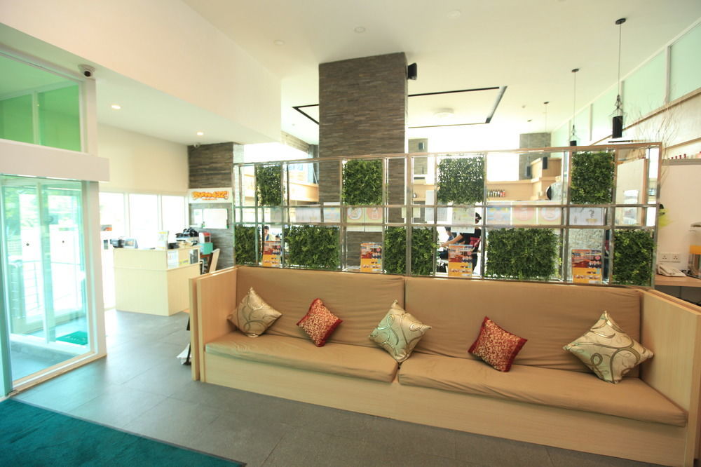 Super Hotel Rangun Zewnętrze zdjęcie