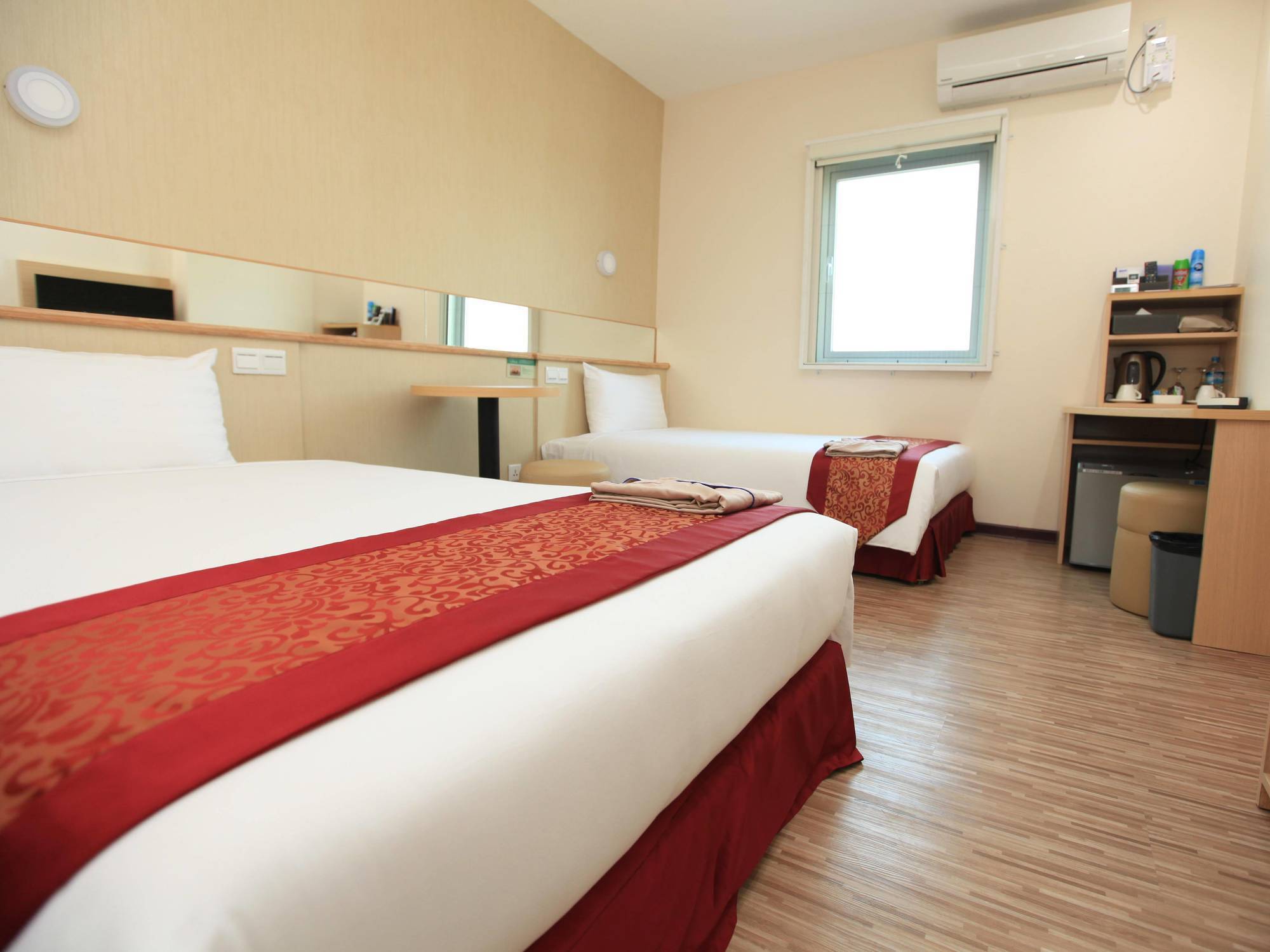 Super Hotel Rangun Zewnętrze zdjęcie